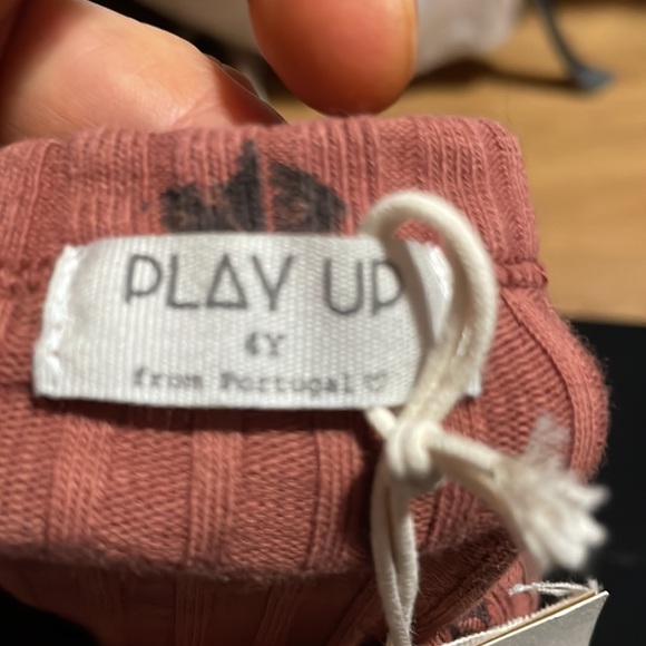 Girls dress - Picture 2 of 4